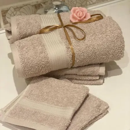 Luxury Penthouse 6th Of 6 Stock Building 2 Bed Apartment, 1 Br リガ