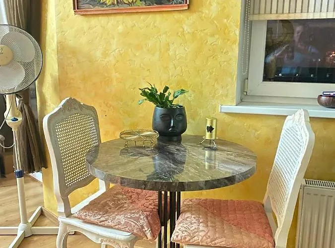 Luxury Penthouse 6th Of 6 Stock Building 2 Bed Apartment, 1 Br * Riga