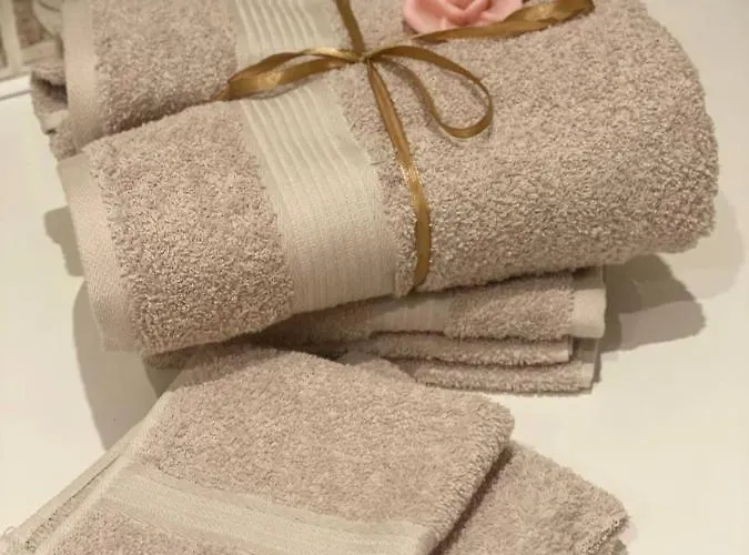 Luxury Penthouse 6th Of 6 Stock Building 2 Bed Apartment, 1 Br Riga