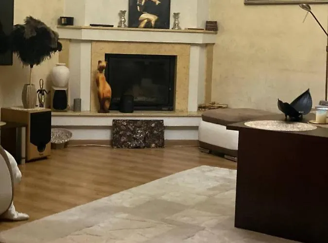 Apartment Luxury Penthouse 6th Of 6 Stock Building 2 Bed Apartment, 1 Br *